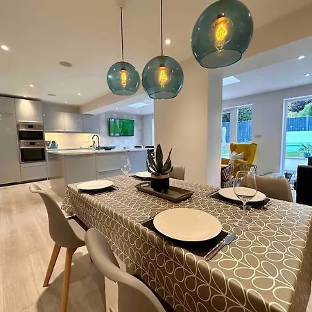Contemporary, Open Plan, 3 Bedroom House In Hereford - Sleeps 5-6 Exterior photo